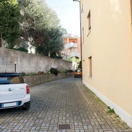 S034 - Sirolo, Quadrilocale In Centro Arredato Con Gusto