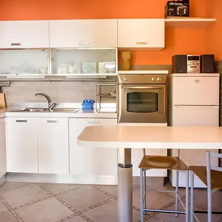 S034 - Sirolo, Quadrilocale In Centro Arredato Con Gusto Appartement Sirolo