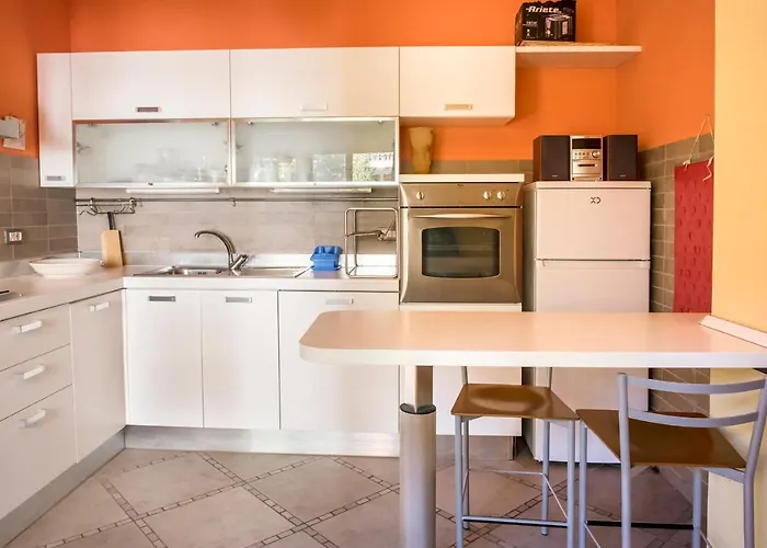 S034 - Sirolo, Quadrilocale In Centro Arredato Con Gusto Апартаменты Сироло